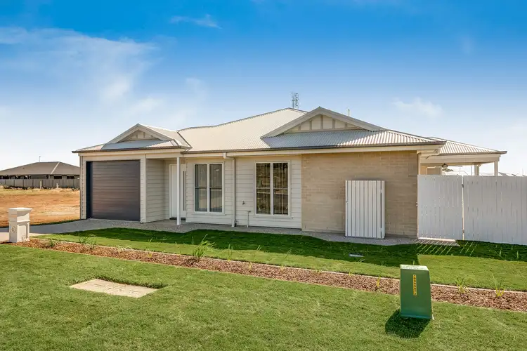 Third view of Homely semi-detached listing, 1/42 London Circuit, Torrington QLD 4350