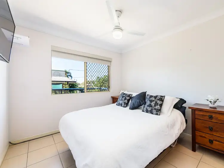 Seventh view of Homely unit listing, 4/9 Errol Avenue, Paradise Point QLD 4216