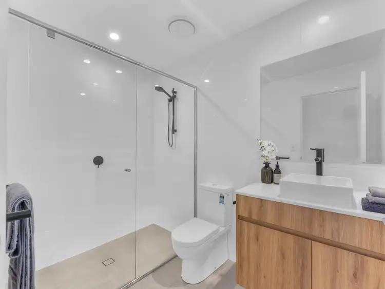 Sixth view of Homely apartment listing, 102/16 Le Grand Street, Macgregor QLD 4109