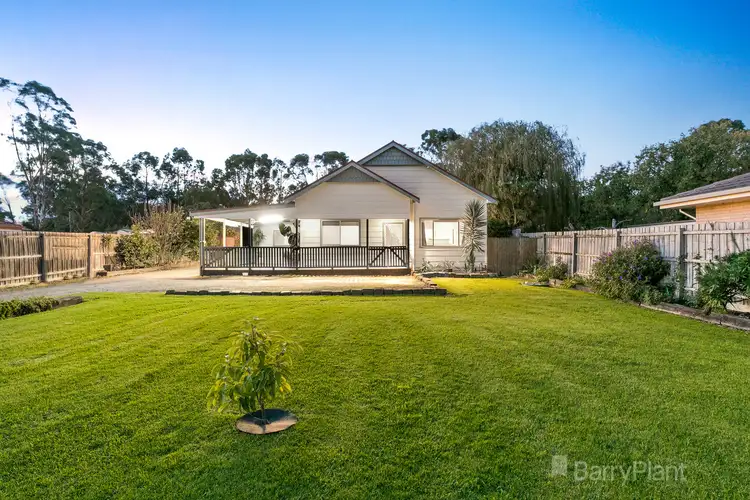 14 Railway Avenue, Tynong VIC 3813