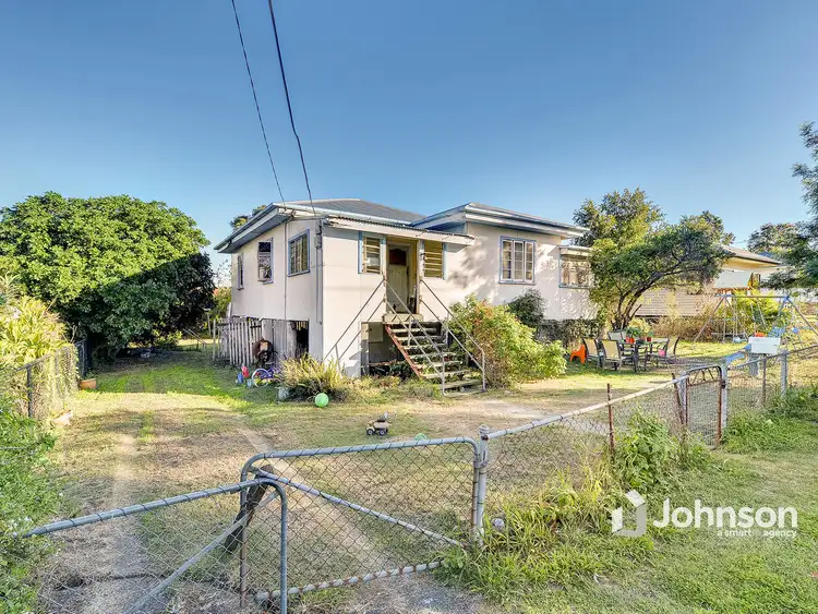 11 Doyle Street, Silkstone QLD 4304