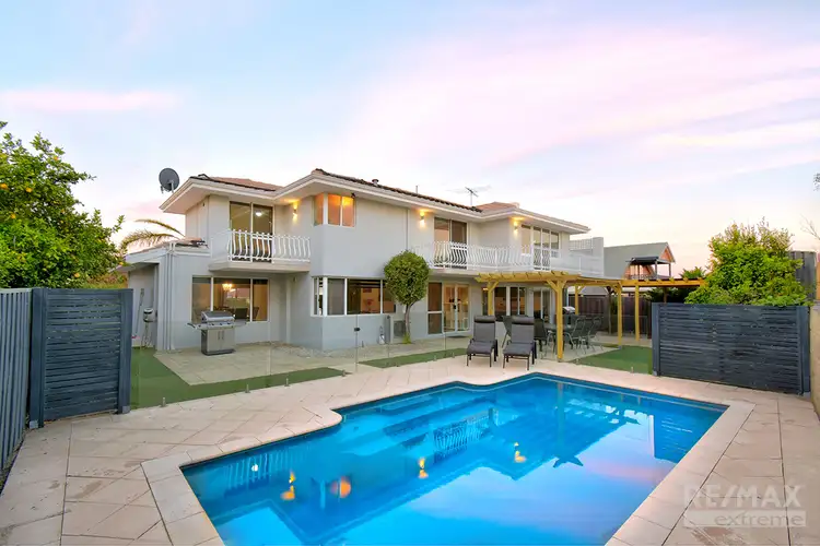 17 Gifford Mews, Currambine WA 6028