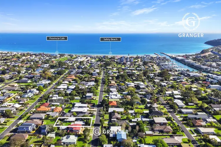 32 Knott Street, Safety Beach VIC 3936