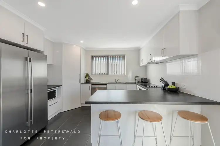 Fifth view of Homely villa listing, 2/5 Kernot Close, Oakdowns TAS 7019