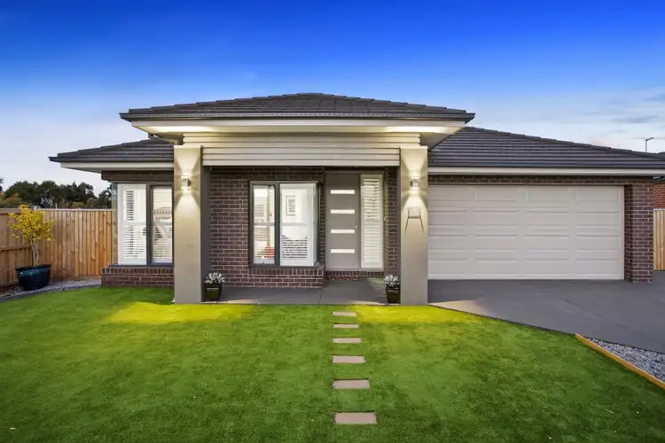 9 Bramley Avenue, Charlemont VIC 3217