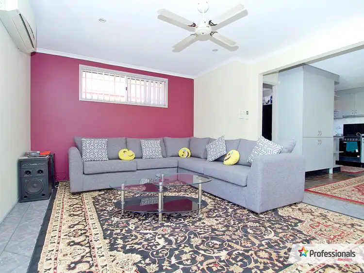 Second view of Homely house listing, 7 Edwina Place, Plumpton NSW 2761