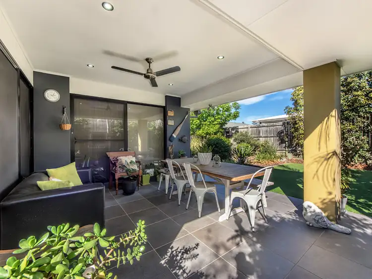 6 Miskin Way, Deebing Heights QLD 4306