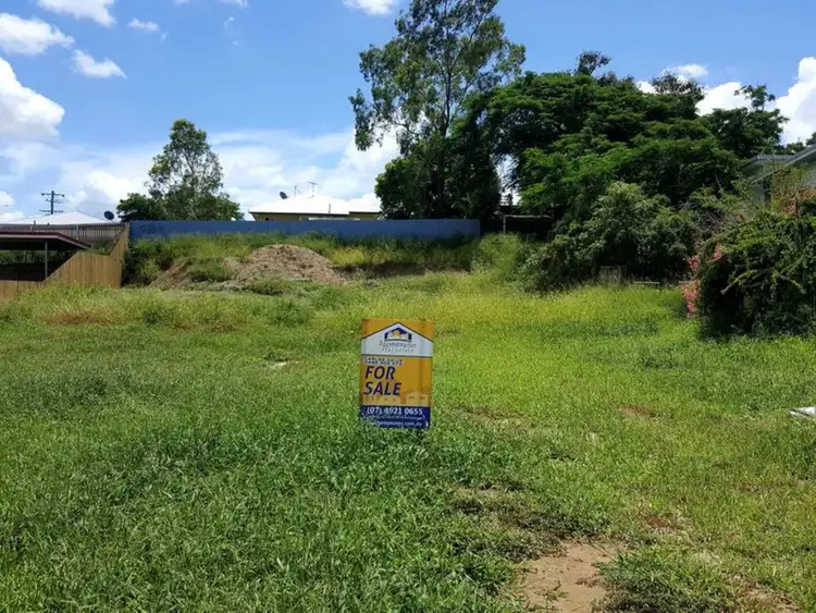 118 Park Street, Park Avenue QLD 4701