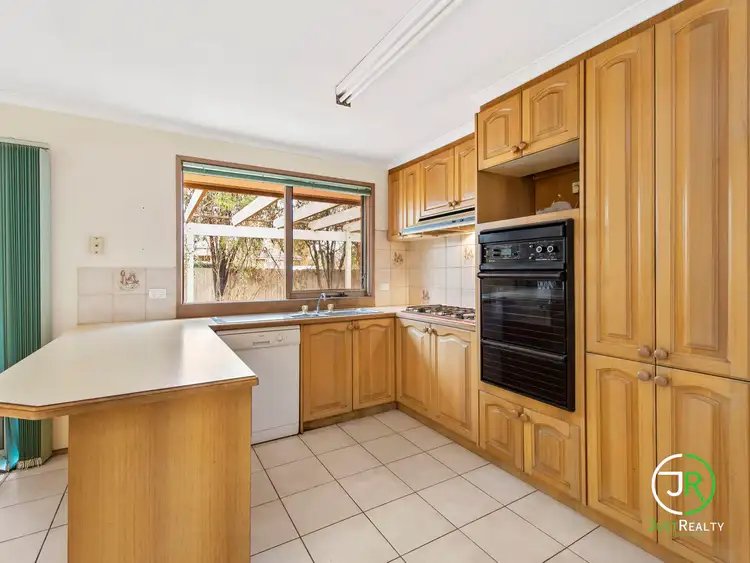 Fourth view of Homely house listing, 8 Lobelia Court, Cranbourne North VIC 3977