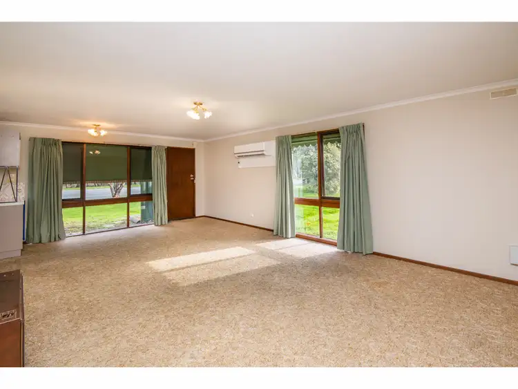 Seventh view of Homely townhouse listing, 237 The Boulevard, Shepparton VIC 3630