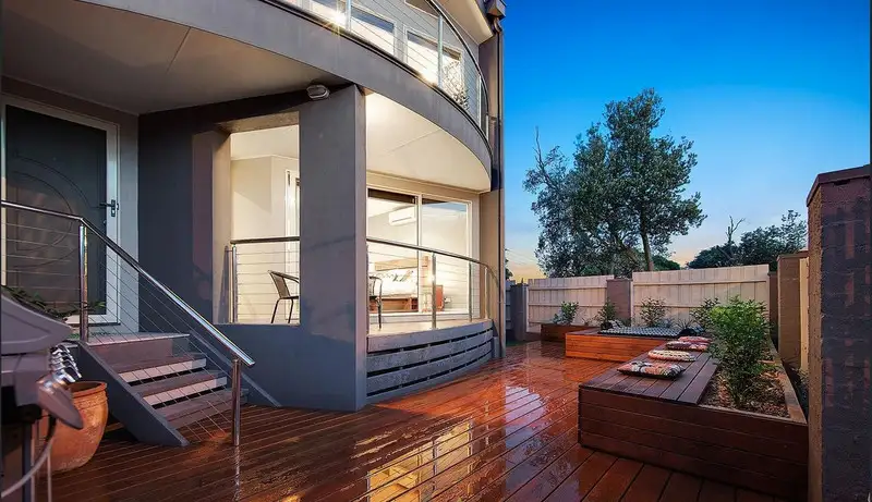 Main view of Homely townhouse listing, 16/1 Nepean Highway., Seaford VIC 3198