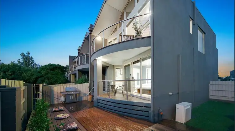 Fourth view of Homely townhouse listing, 16/1 Nepean Highway., Seaford VIC 3198