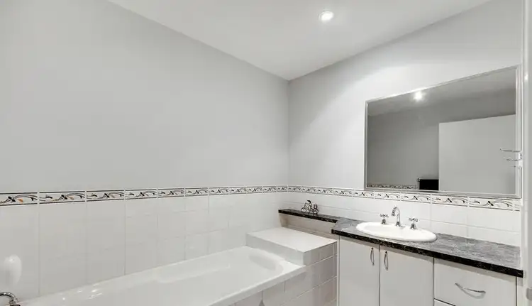 Sixth view of Homely townhouse listing, 16/1 Nepean Highway., Seaford VIC 3198
