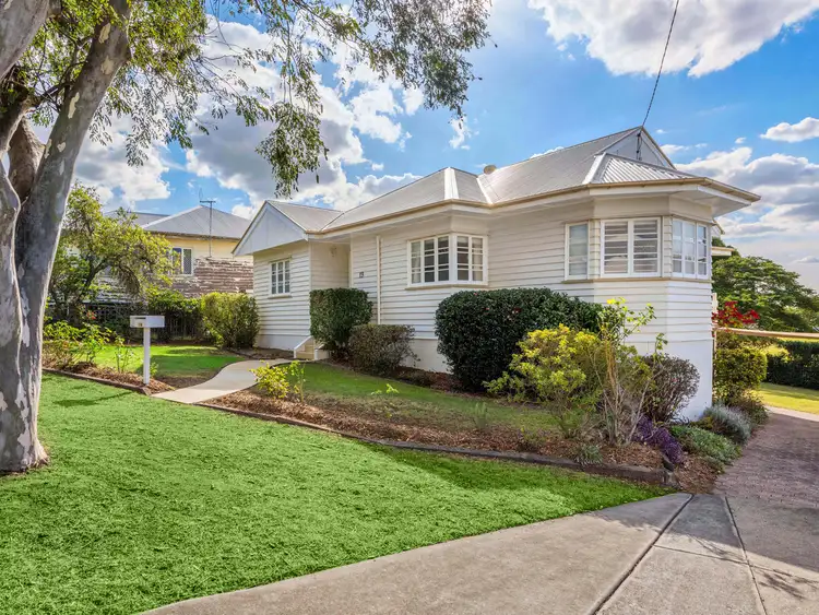 19 Bowd Parade, Wavell Heights QLD 4012