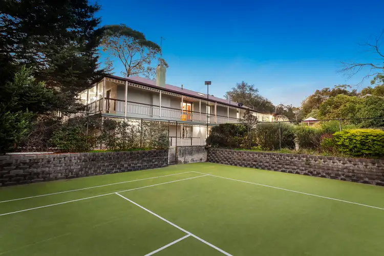 17 Leindan Court, Mount Eliza VIC 3930