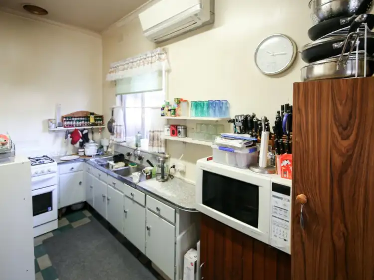 Second view of Homely house listing, 8 Martin Place, Benalla VIC 3672