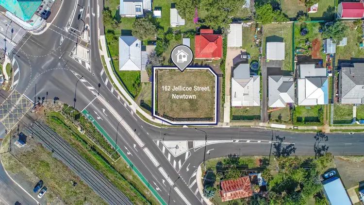 162 Jellicoe Street, Newtown QLD 4350