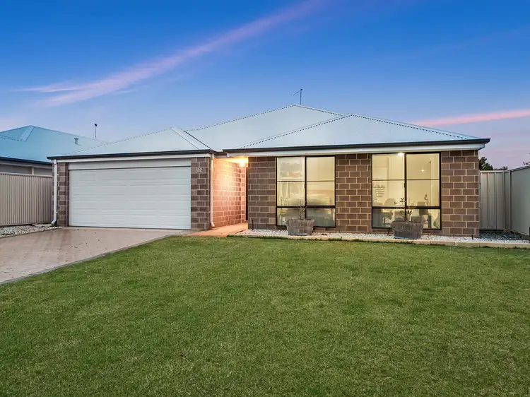 32 Sellafield Bend, Waikiki WA 6169