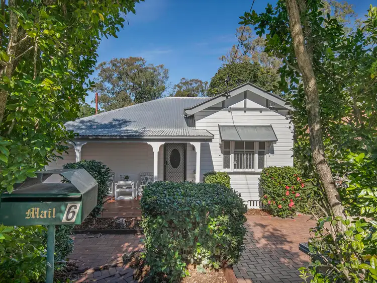 6 Rankin Street, Indooroopilly QLD 4068