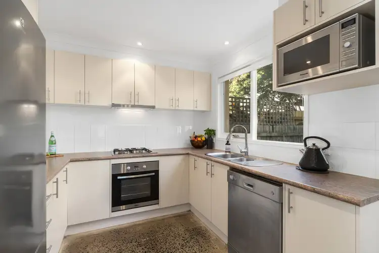 Fifth view of Homely unit listing, 2/60 Tanti Avenue, Mornington VIC 3931