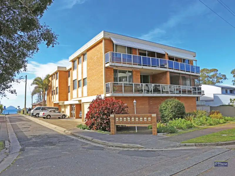 Main view of Homely unit listing, 8/13 Soldiers Point Road, Soldiers Point NSW 2317