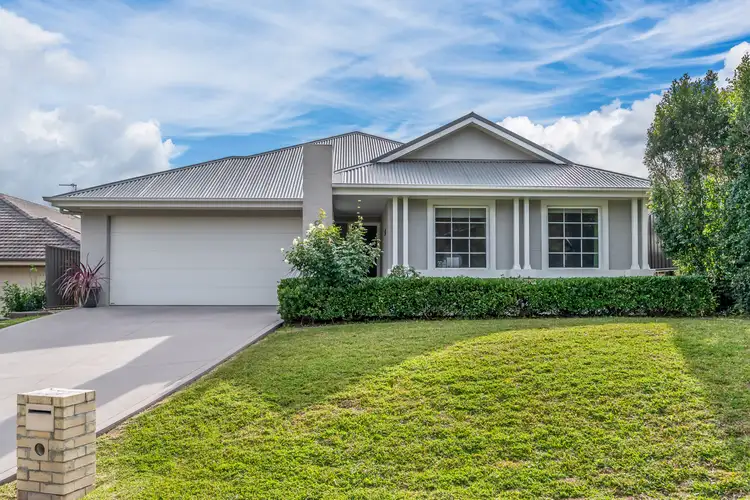 8 Konara Crescent, Fletcher NSW 2287