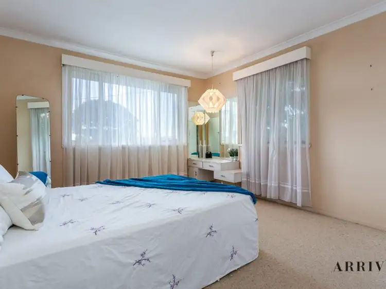 Fourth view of Homely house listing, 2 Danina Street, Mansfield QLD 4122