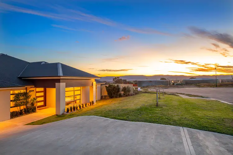 10 Widden Close, Scone NSW 2337
