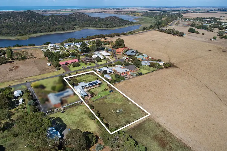 62 Clarke Street, Koroit VIC 3282