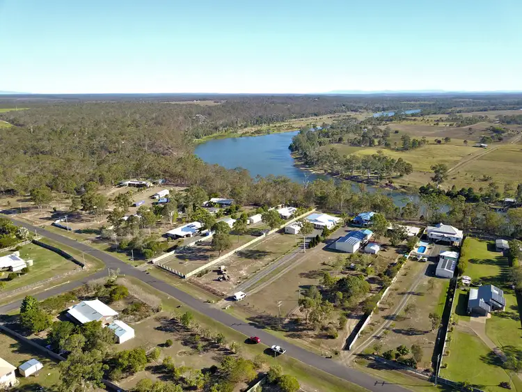 49 Park Estate Drive, Branyan QLD 4670