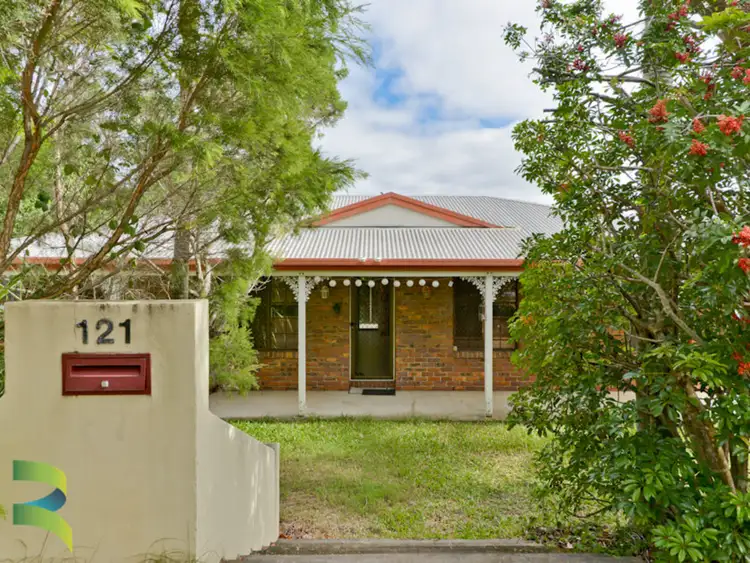 121 Scrub Road, Carindale QLD 4152