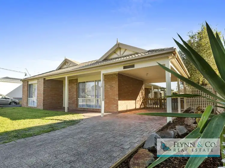 16 Potton Avenue, Rosebud VIC 3939