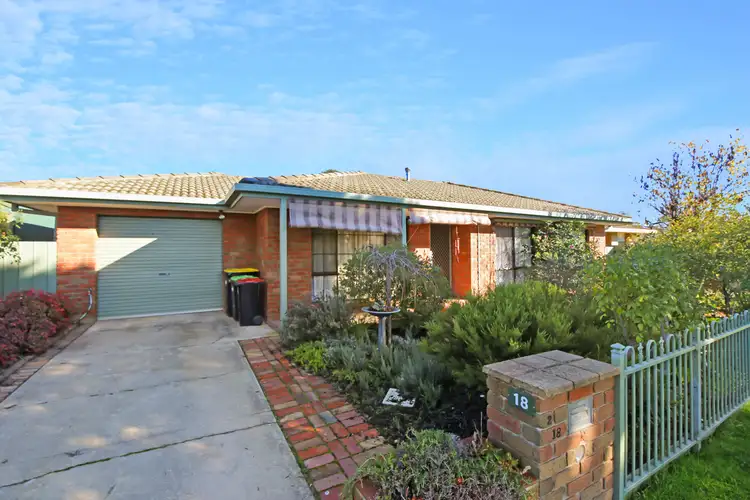 Main view of Homely unit listing, 2/18 Charles Street, Benalla VIC 3672