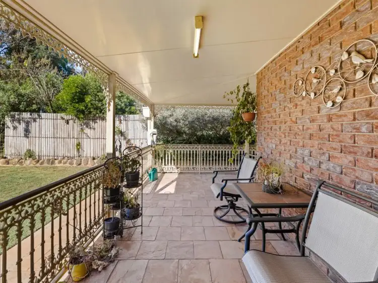 2 Oak Street, Highfields QLD 4352