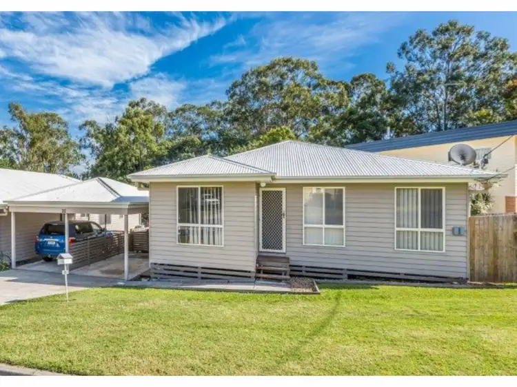 2/2E Thompson Street, Bundamba QLD 4304