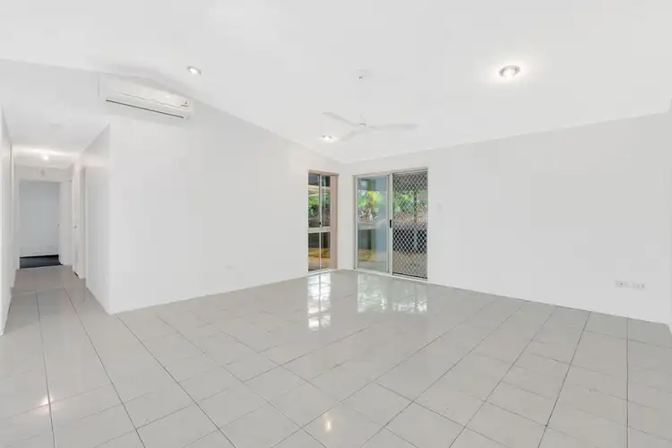 Sixth view of Homely house listing, 5 Minugh Court, Carrara QLD 4211