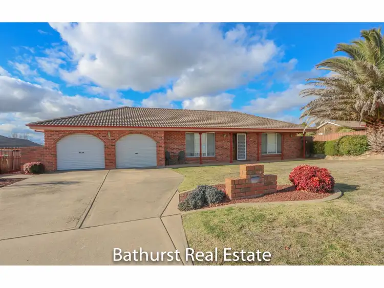 16 Crawford Crescent, Windradyne NSW 2795