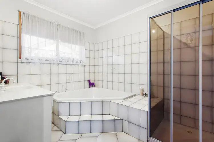 Fifth view of Homely house listing, 9 Cunningham Place, Oakleigh South VIC 3167