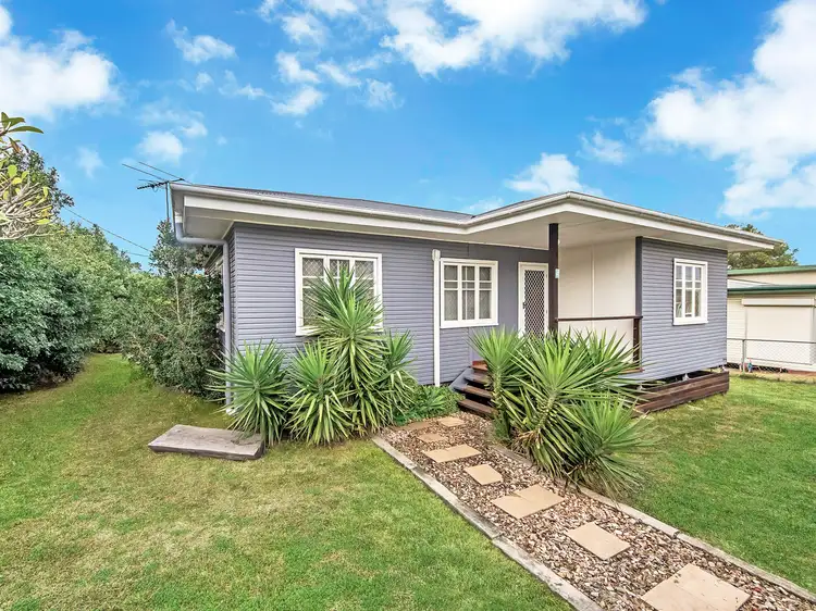 4 Minnis Street, Eastern Heights QLD 4305
