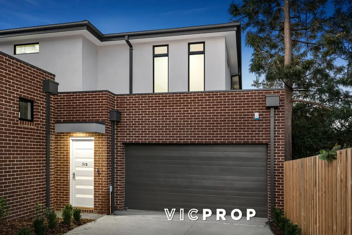 Main view of Homely townhouse listing, 3/2 Vicki Court, Doncaster East VIC 3109