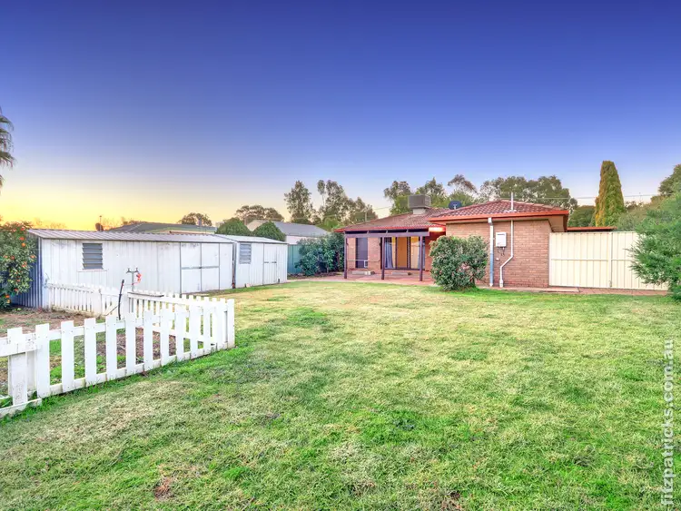 Fifth view of Homely house listing, 20 Oleander Crescent, Lake Albert NSW 2650