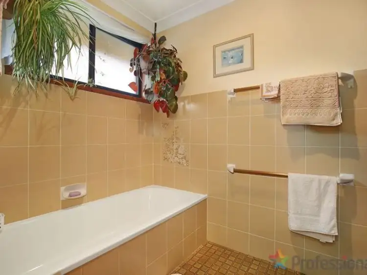 Sixth view of Homely house listing, 5 Finlayson Crescent, Armidale NSW 2350