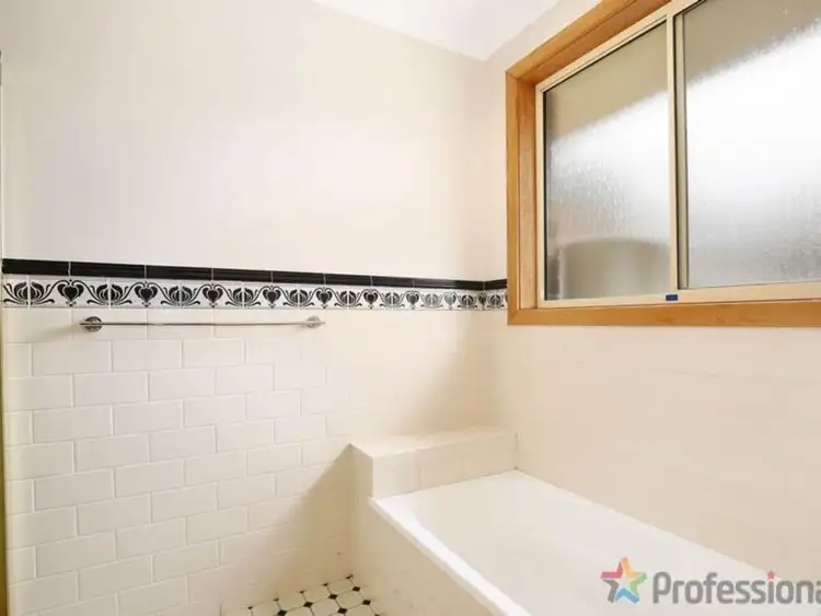 Sixth view of Homely house listing, 8 Pearson Street, Guyra NSW 2365