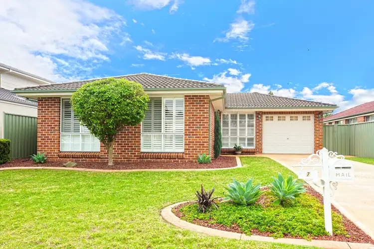 7 Mari Close, Glenmore Park NSW 2745