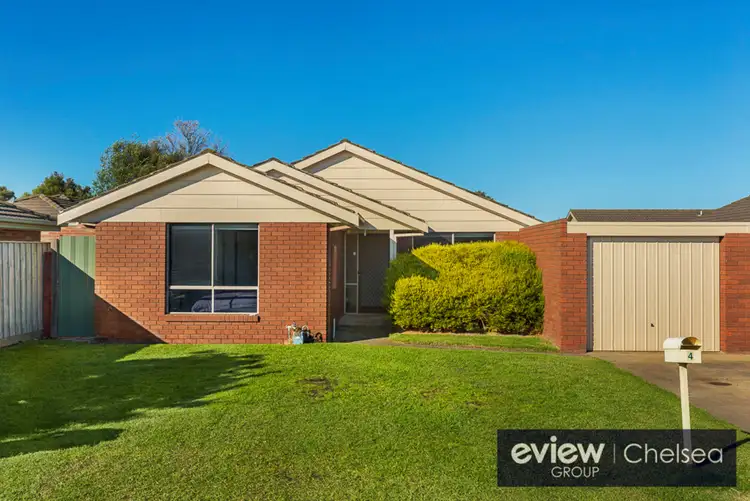 4 Malcolm Drive, Chelsea VIC 3196