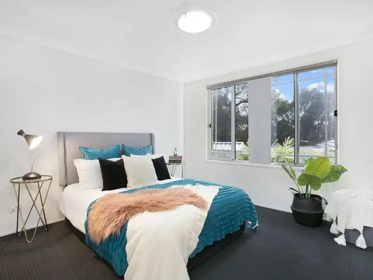 Fifth view of Homely house listing, 6 Jillian Place, Macquarie Fields NSW 2564