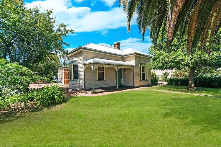 72 Fenton Street, Hamilton VIC 3300