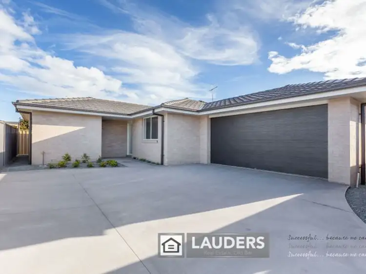 2/15 Tropicbird Crescent, Old Bar NSW 2430