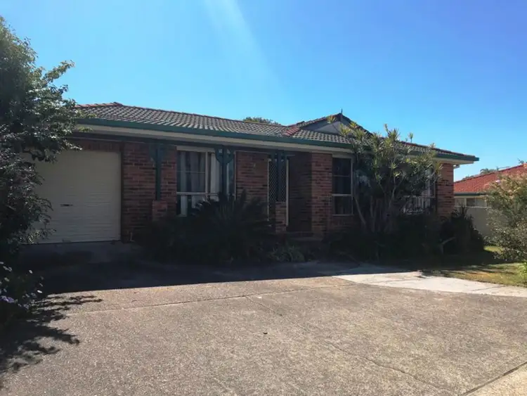 4A Coral Close, Old Bar NSW 2430
