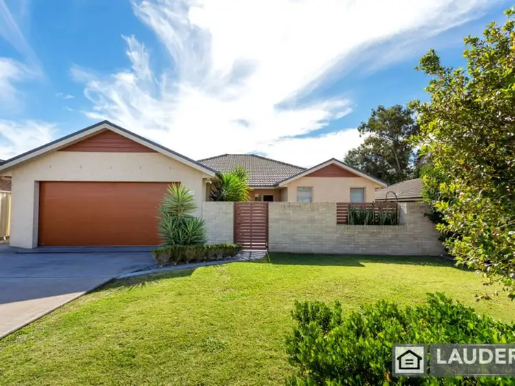 7 Ivy Crescent, Old Bar NSW 2430